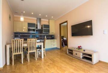 Фото номера Large Two-Bedroom Apartment (tarASowy) Апартаменты Apartamenty Izerskie г. Сверадув-Здруй 3