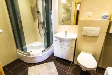 Фото номера Two-Bedroom Apartment (Różany) Апарт-отели Apartamenty Izerskie - ul. Cicha 13F-G г. Сверадув-Здруй 8