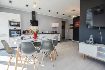 Фото номера Two-Bedroom Apartment (Biały kamień) Апарт-отели Apartamenty Izerskie - ul. Cicha 13H-I г. Сверадув-Здруй 3