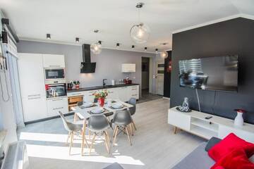 Фото номера Two-Bedroom Apartment (Biały kamień) Апарт-отели Apartamenty Izerskie - ul. Cicha 13H-I г. Сверадув-Здруй 2