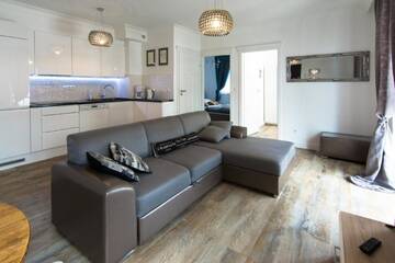 Фото номера Two-Bedroom Apartment (Luksusowy) Апарт-отели Apartamenty Izerskie - ul. Cicha 13D-E г. Сверадув-Здруй 2